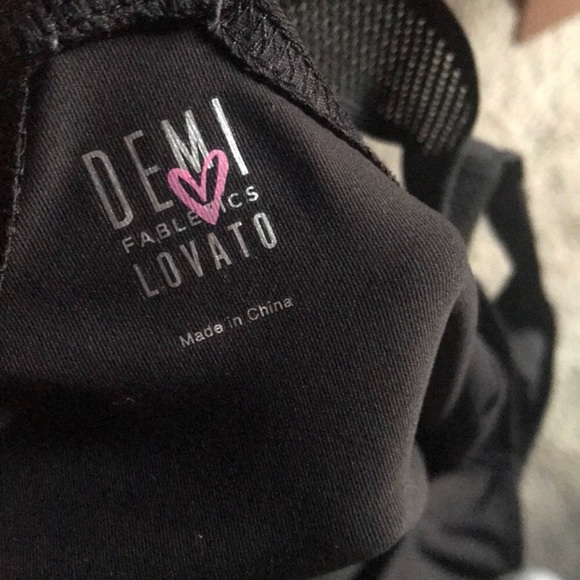 Fabletics Demi Lovato collab workout tank - Picture 3 of 3